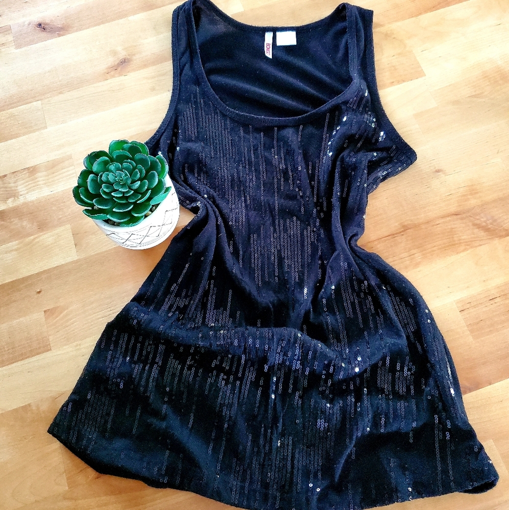 Night out black blouse. (Camisa negra de noche)